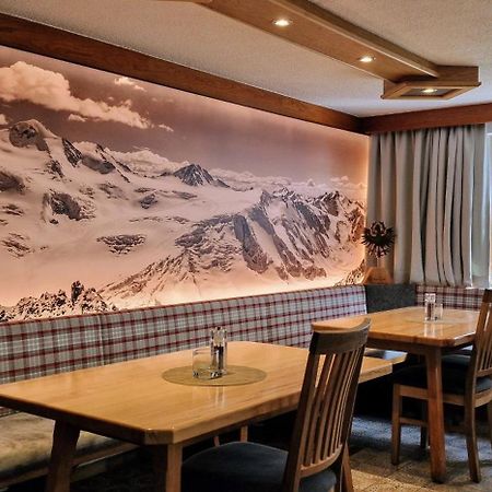 Gasthof Pension Santeler Sankt Leonhard im Pitztal Eksteriør bilde