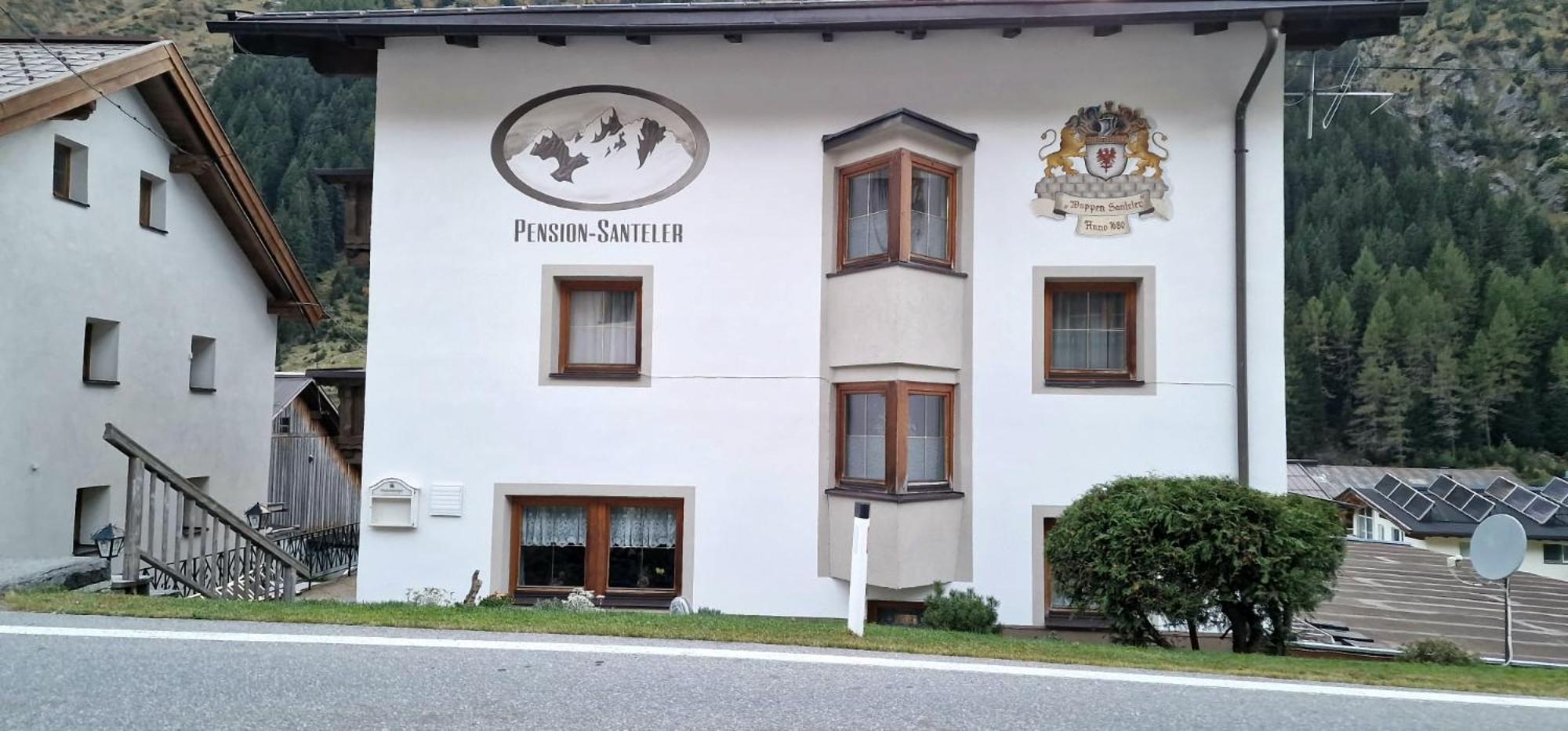 Gasthof Pension Santeler Sankt Leonhard im Pitztal Eksteriør bilde