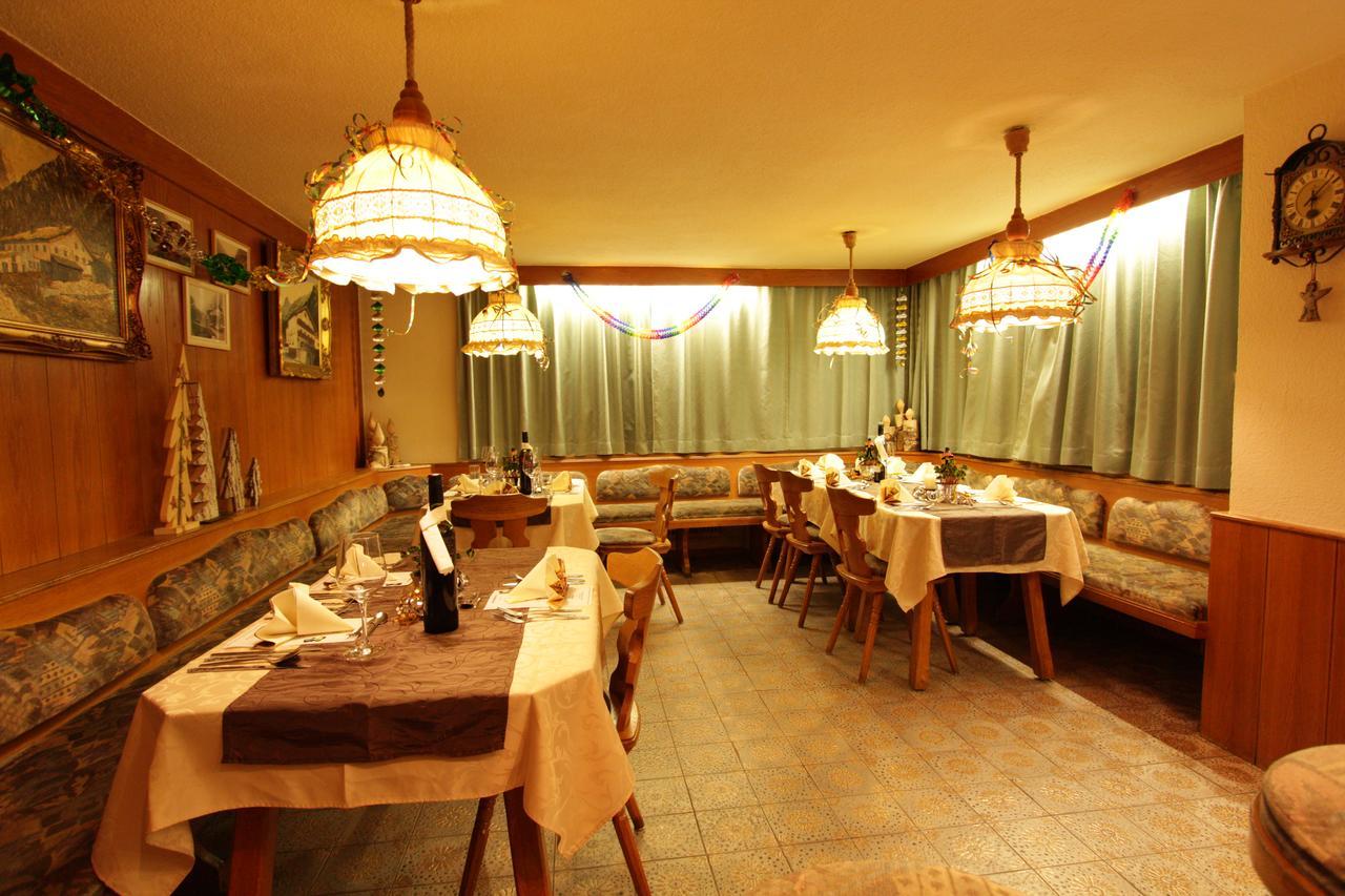 Gasthof Pension Santeler Sankt Leonhard im Pitztal Eksteriør bilde